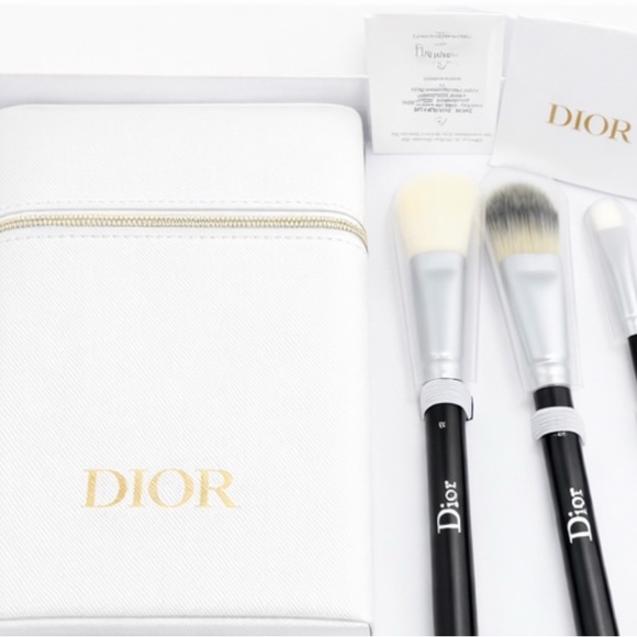 Dior Backstage 3-Piece Makeup Brush Set with Travel Case – NWT - Picture 2 of 4